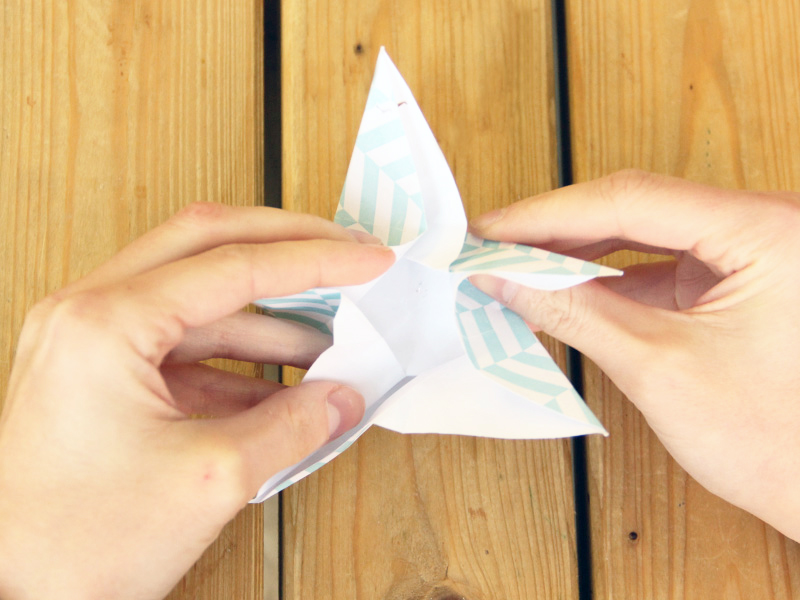 origami_star_step_18
